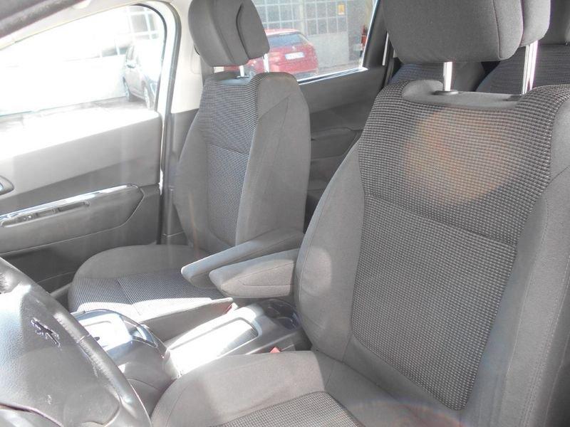 Peugeot 5008 2.0 HDi 163CV Automat. Active