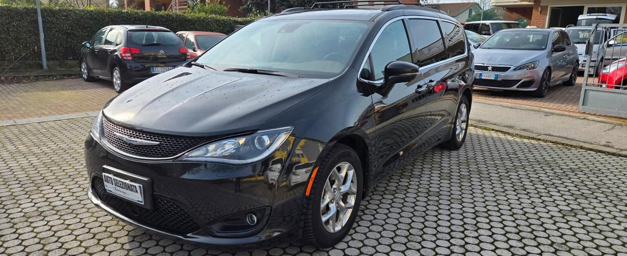 Chrysler Pacifica 3.6 Limited automatica