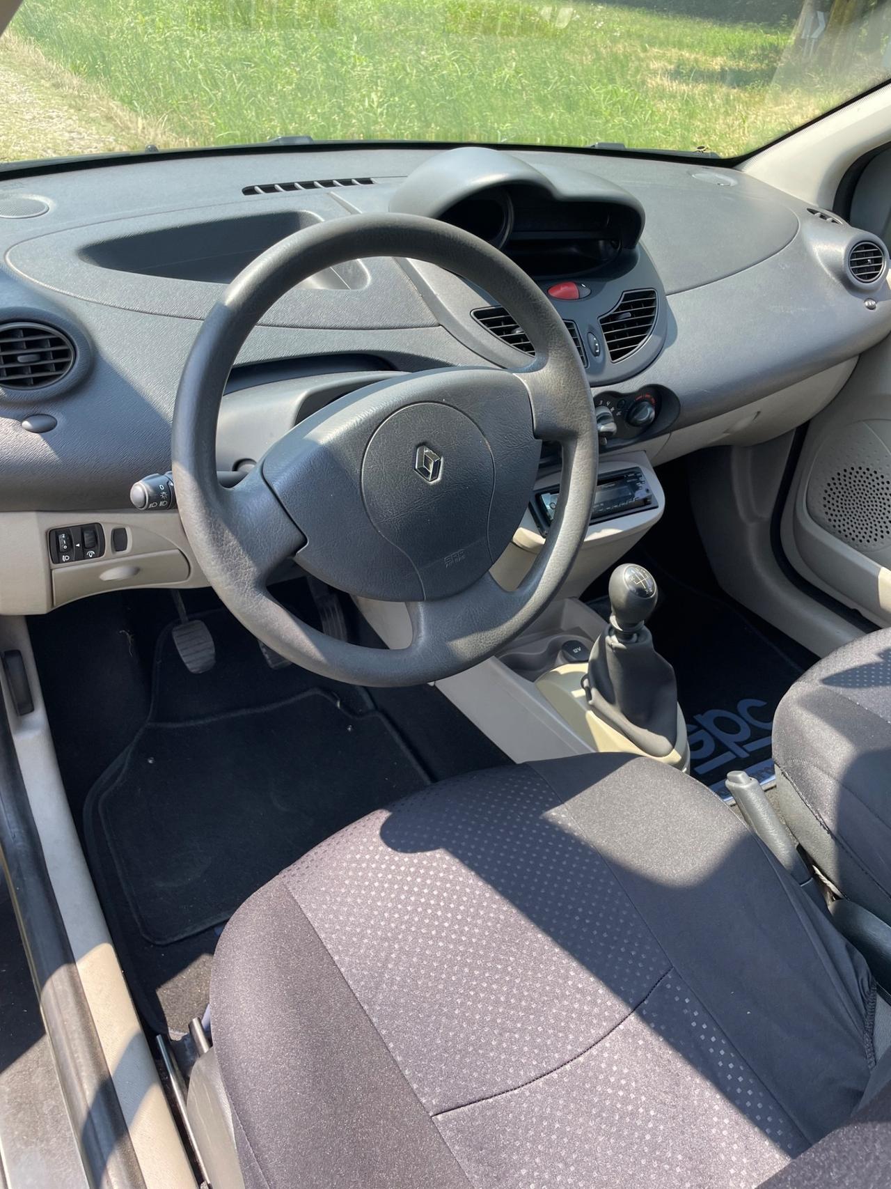 Renault Twingo 1.2 8V Dynamique