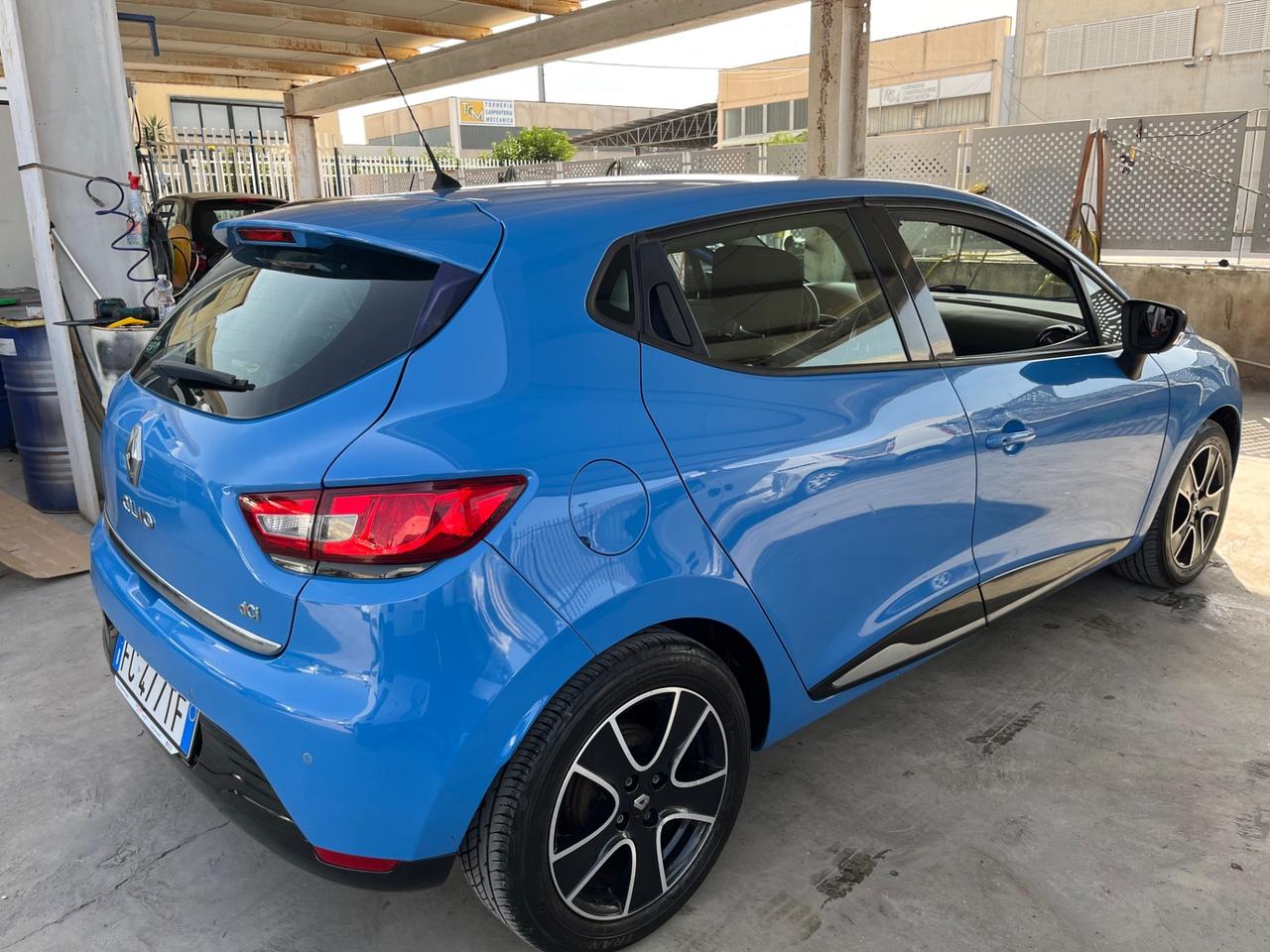 Renault Clio dCi 8V 90 CV Start&Stop 5 porte Energy Duel