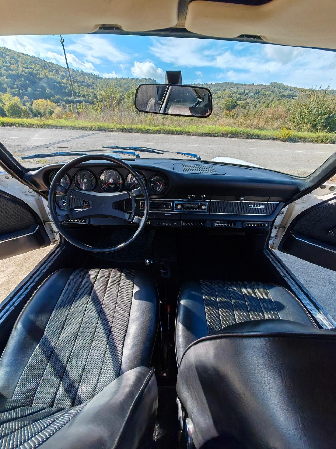 Porsche 911 2.2 S (PERMUTE)