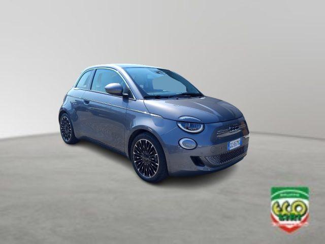 FIAT 500e Berlina 42 kWh La Prima