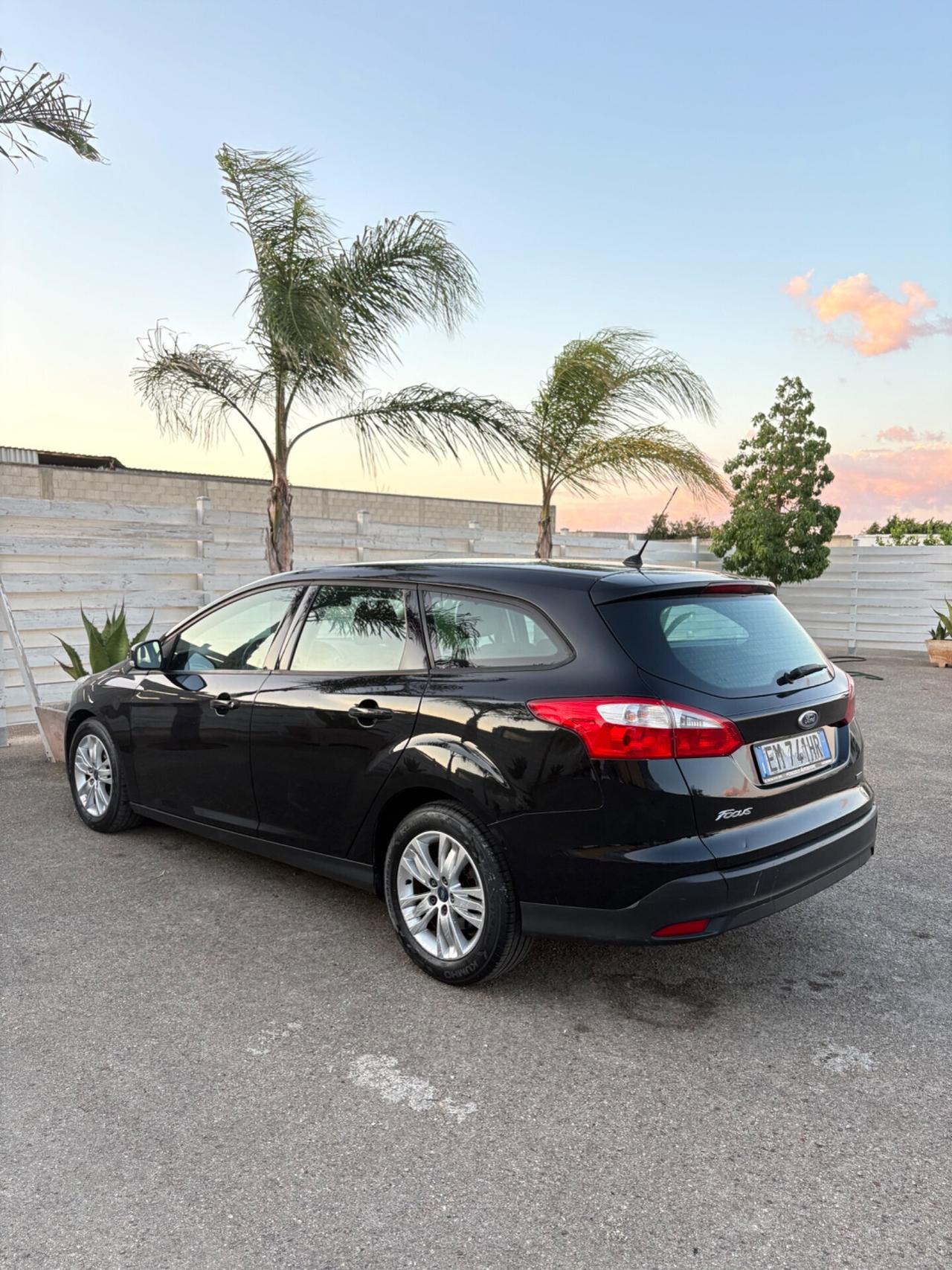 Ford Focus 1.6 diesel con motore eccellente in pronta consegna