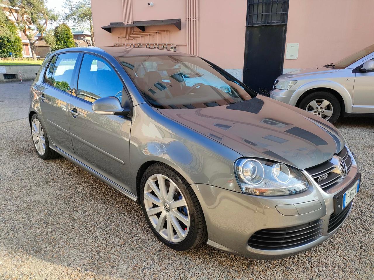 Volkswagen Golf 3.2 VR6 4mot. 5p. DSG R32