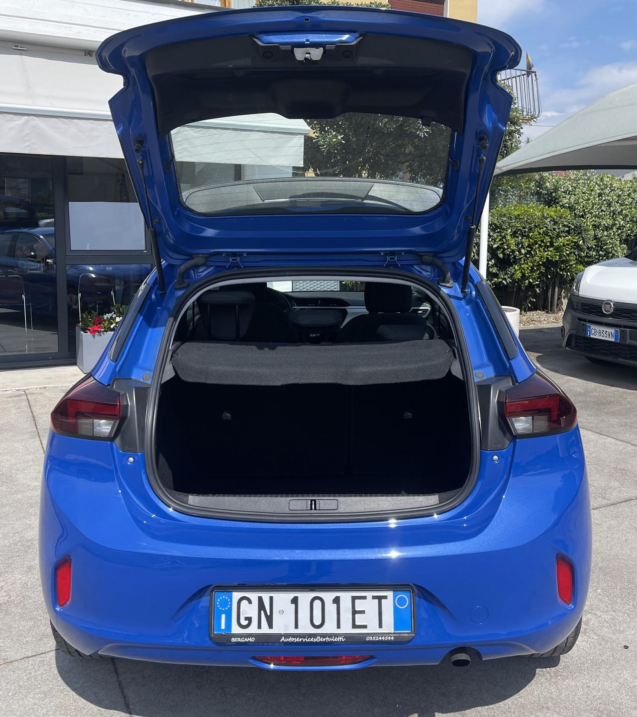 Opel Corsa 1.2 Edition NEOPATENTATI