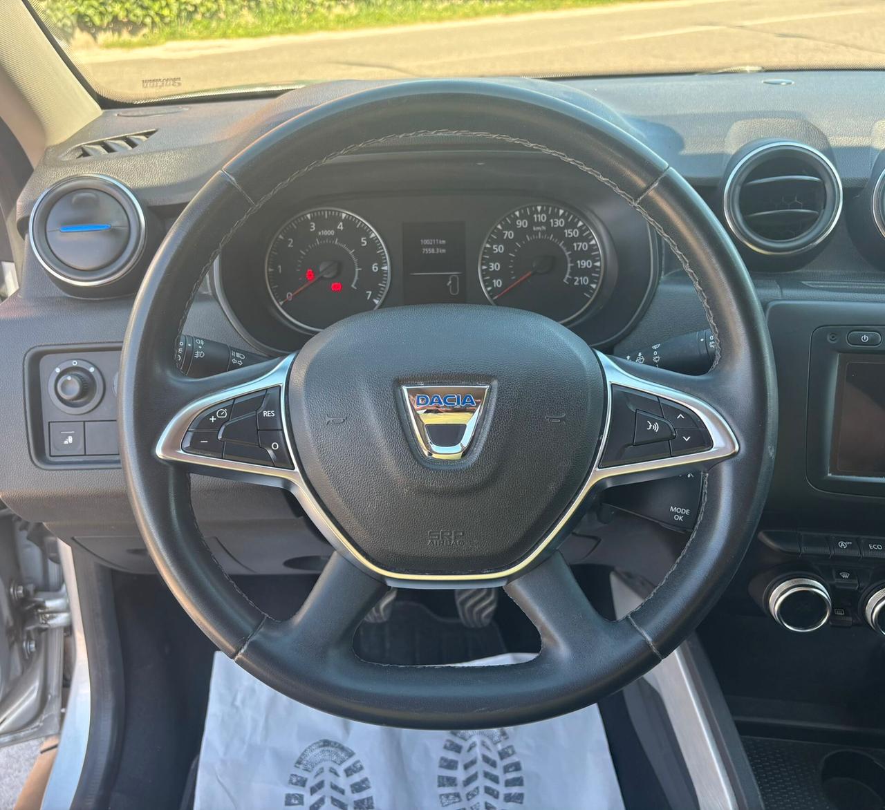 Dacia Duster 1.0 TCe 100 CV ECO-G 4x2 15th Anniversary