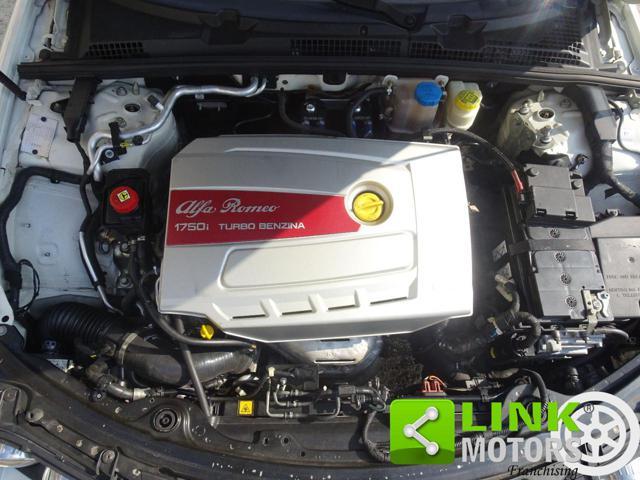 ALFA ROMEO 159 1750 TBi Sportwagon Distinctive