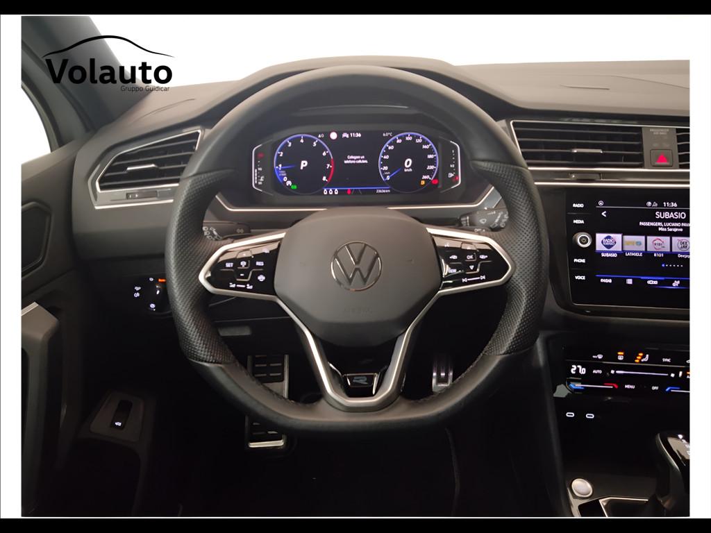 VOLKSWAGEN Tiguan II 2021 - Tiguan 1.5 tsi R-Line 150cv dsg