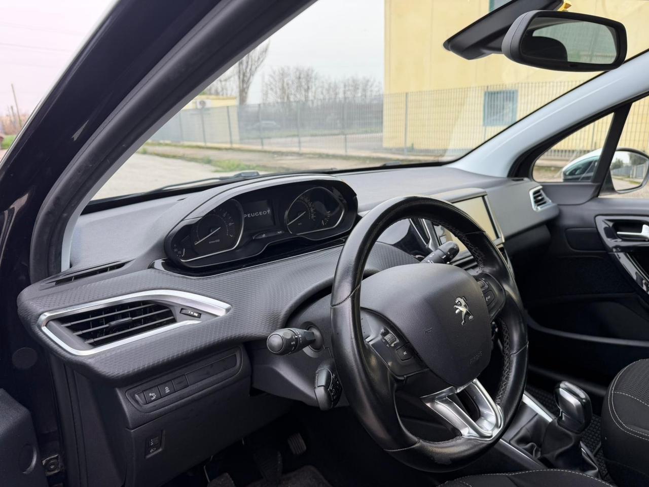 Peugeot 208 PureTech Allure GARANZIA 12 m