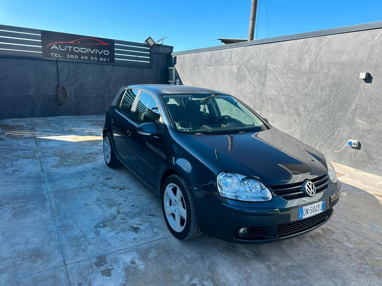 Volkswagen Golf 1.6 benz\ gpl 5p. Comftline