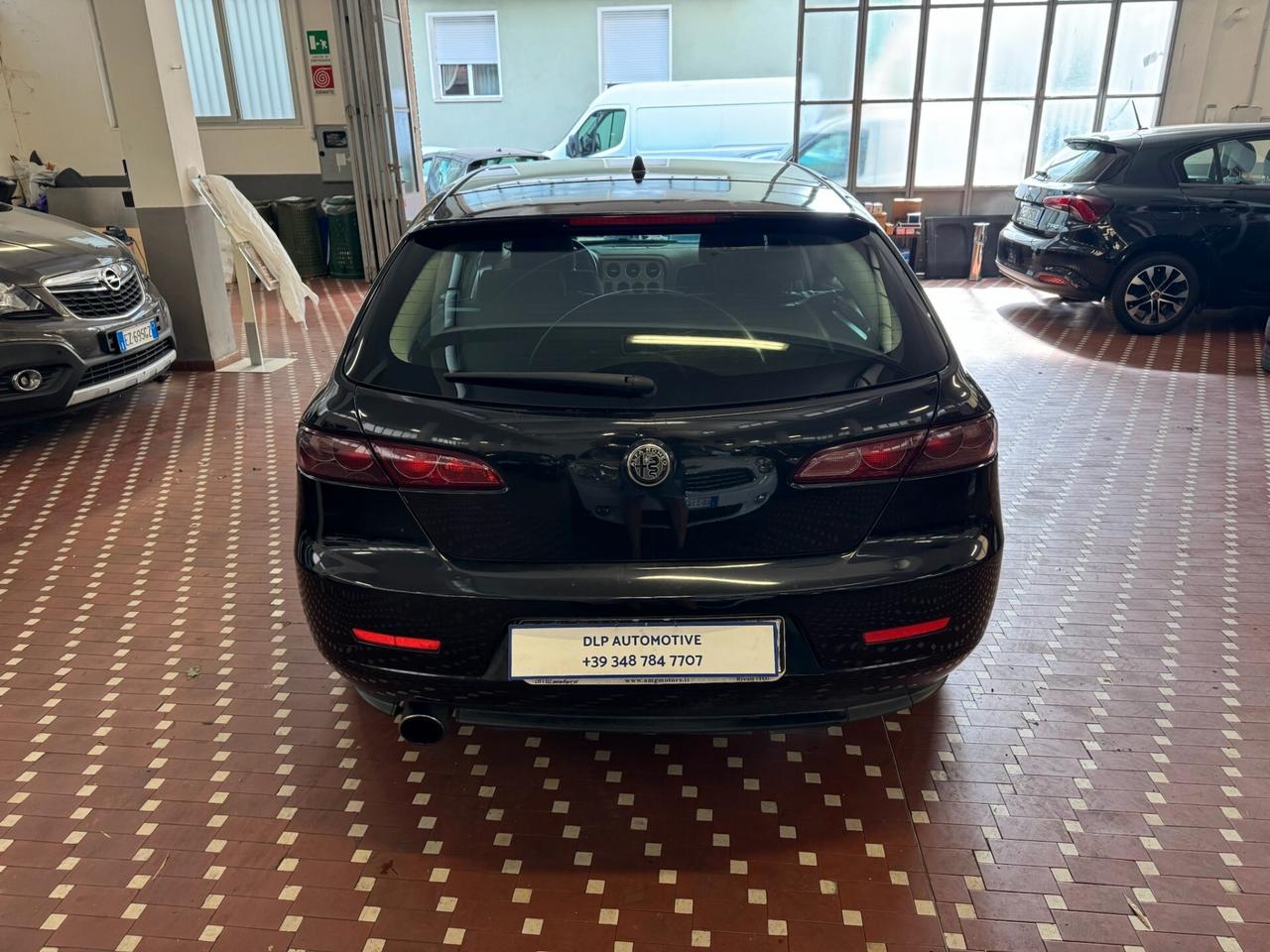 Alfa Romeo 159 1.9 JTDm Sportwagon Distinctive
