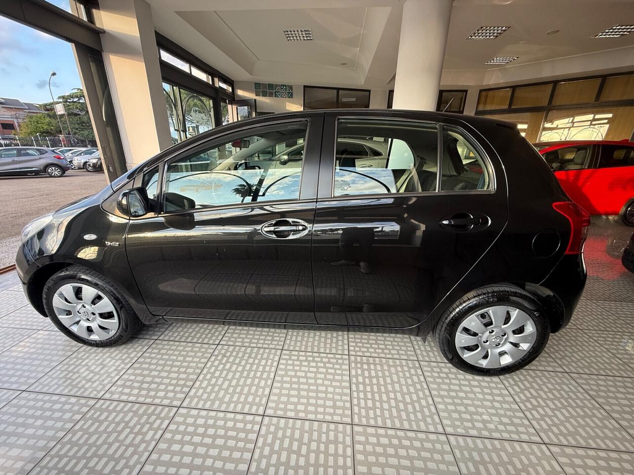 Toyota Yaris 1.4 D-4D 5 porte Sol