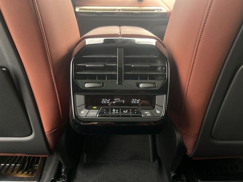 BMW iX i20 2021 M60