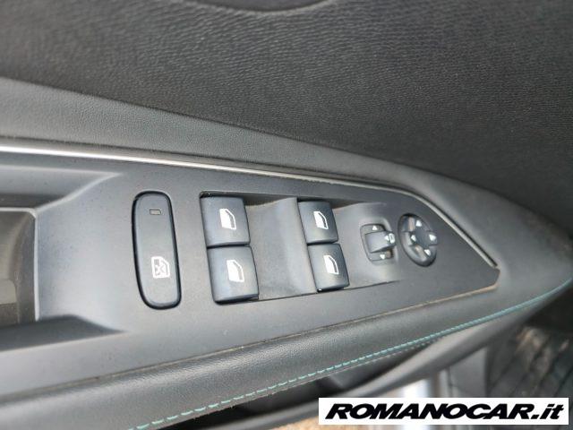 PEUGEOT 3008 BHDi 130 EAT8 Allure Pack