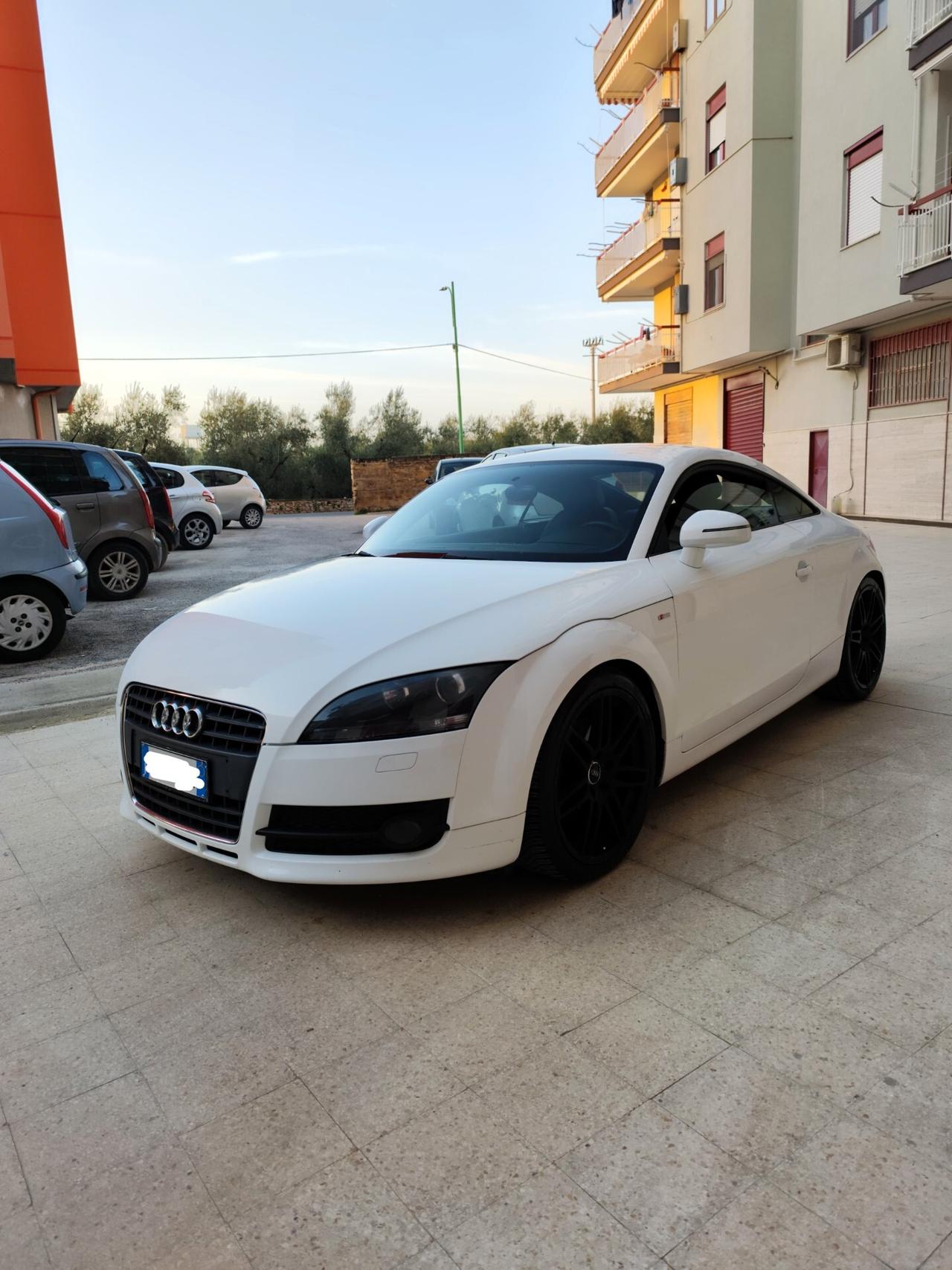 Audi TT 2.0 TFSI BENZINA 200 cv