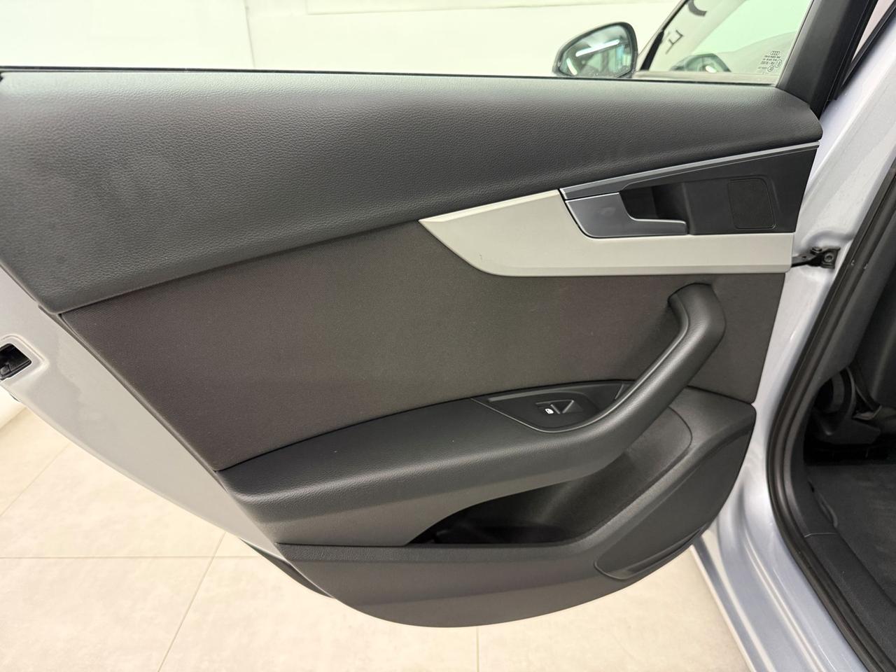 AUDI A4 V 2019 Avant A4 Avant 40 2.0 tdi mhev Business quattro 204cv s-tronic