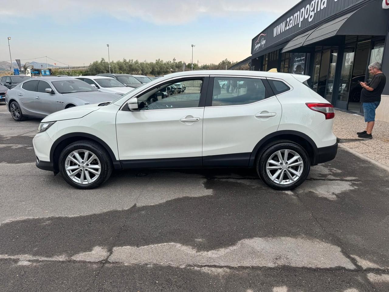 Nissan Qashqai 1.6 dCi automatica 131cv