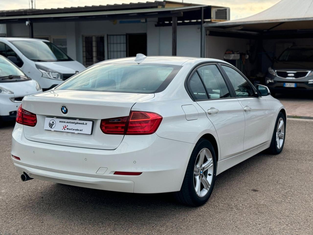 Bmw 318 2.0d 143 Cv Business Auto - 2014