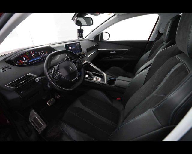 PEUGEOT 5008 BlueHDi 130 S&S EAT8 Crossway
