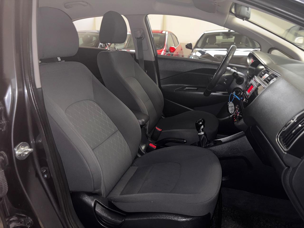 Kia Rio 1.1 CRDi High Tech OK NEOPATENTATI