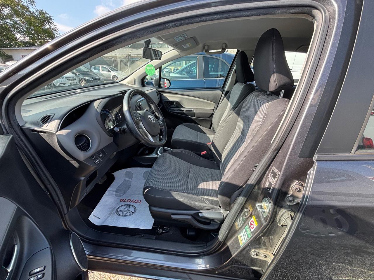 Toyota Yaris 1.5 Hybrid 5 porte Active