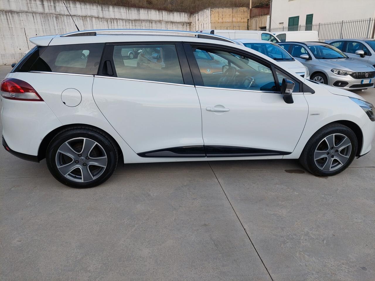 Renault Clio Sporter 1.5 dCi 8V 90CV Costume National