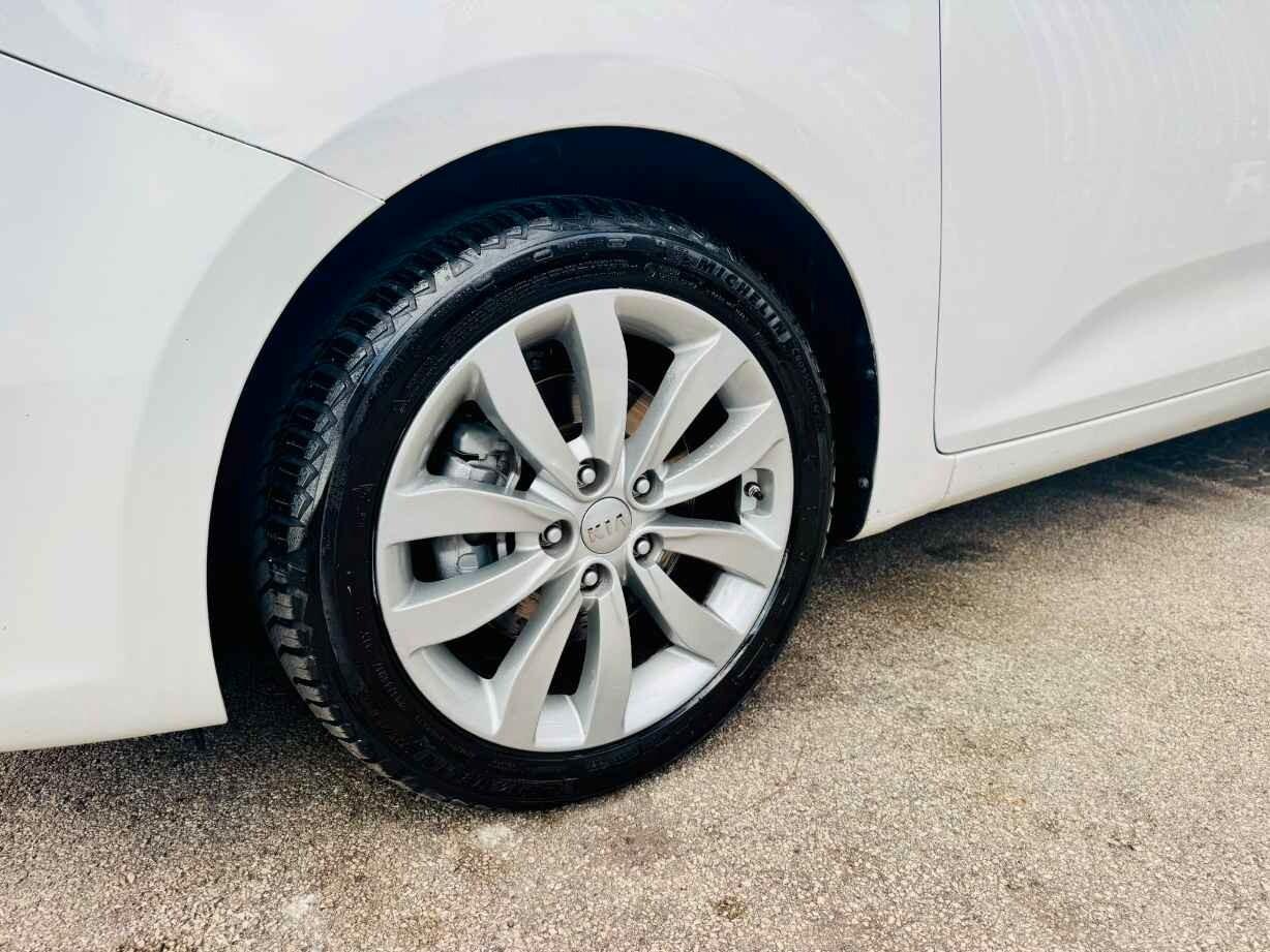 Kia Carens 1.7 CRDi 115 CV Class