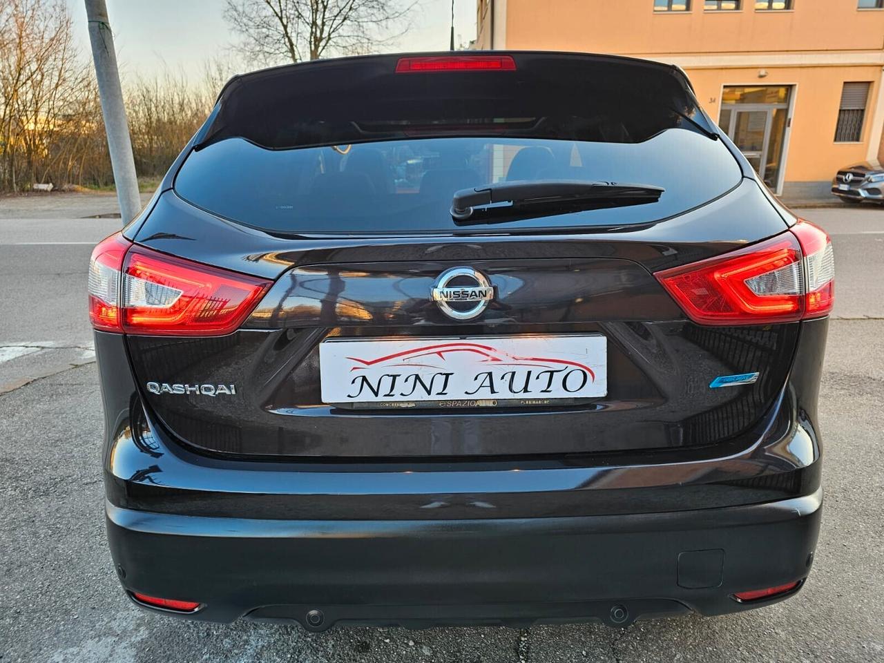Nissan Qashqai 1.5 dCi 110cv 360°*Pelle*Navi*Tetto*Pdc*Bi-Xeno*18*