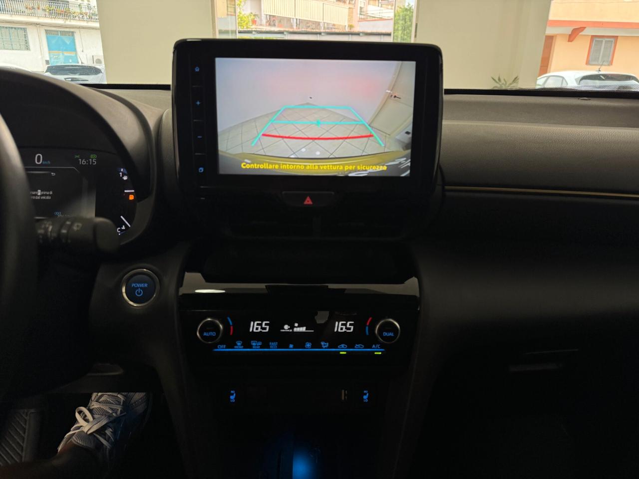 Toyota Yaris Cross 1.5 Hybrid E-CVT Adventure