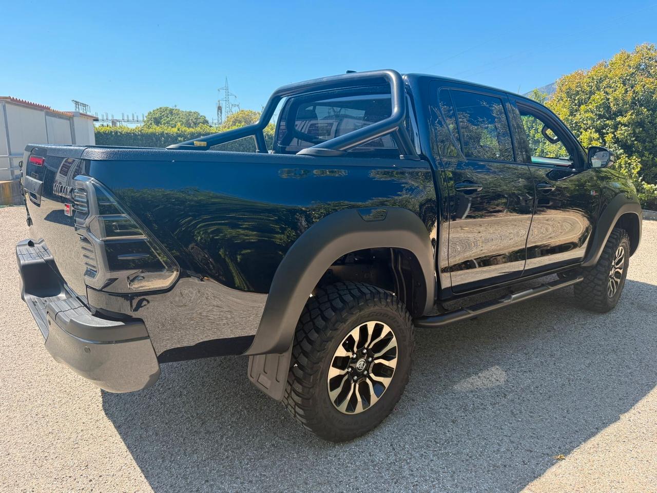Toyota Hilux 2.8 D-4D A/T 4WD 4 porte Double Cab GR SPORT