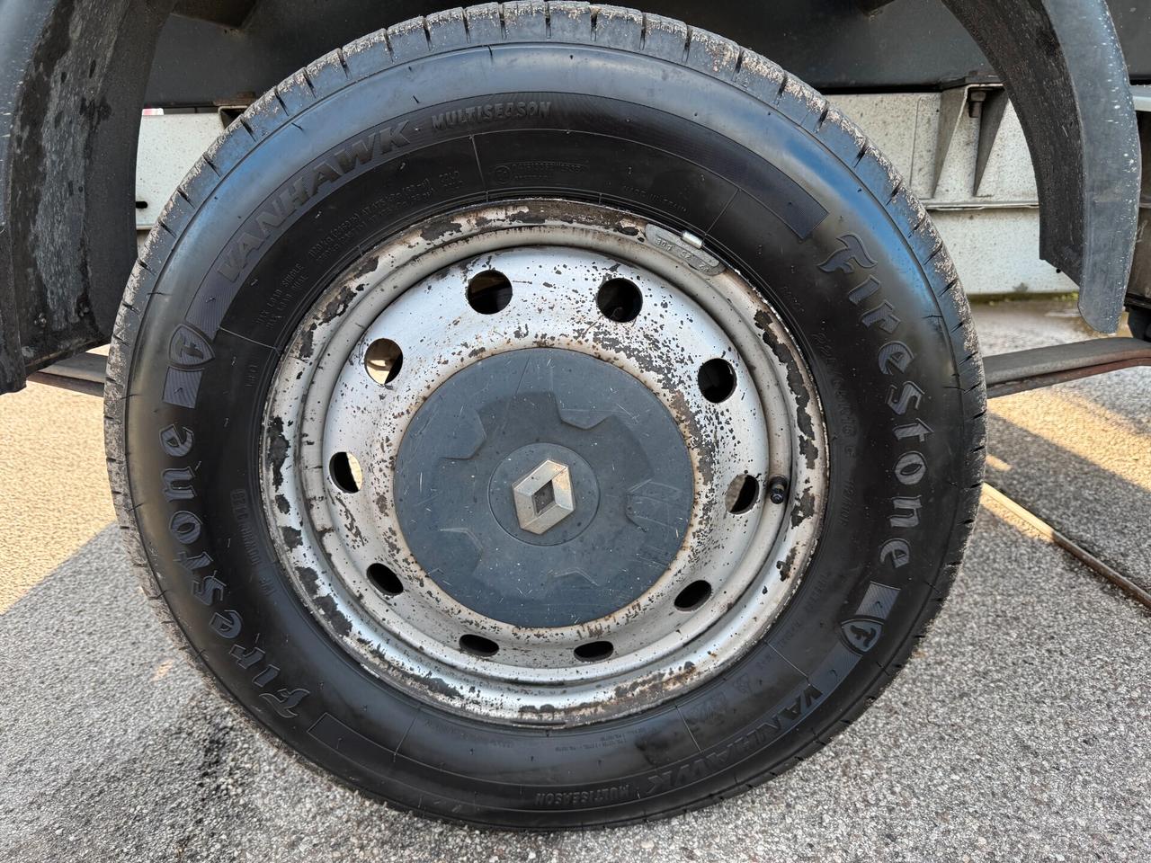 Renault Master 2.5dci Doppia cabina 7 posti Cassone ribaltabile