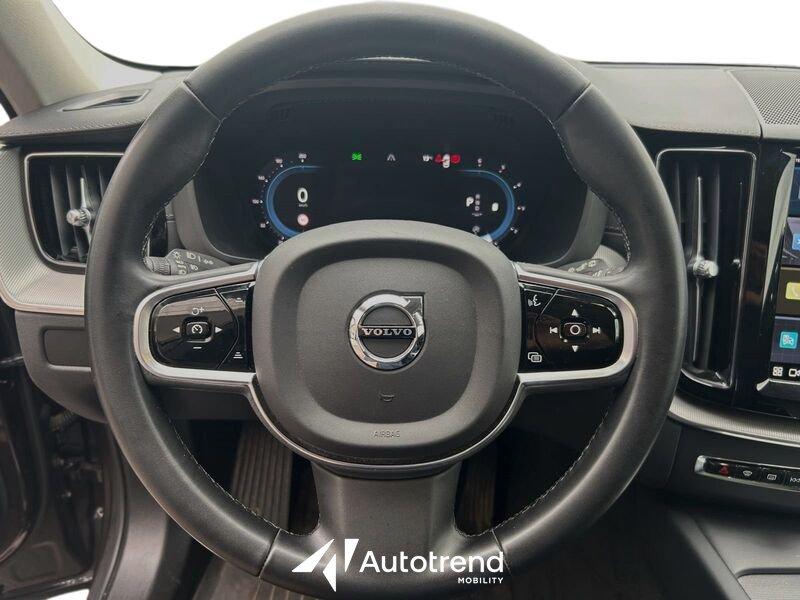 Volvo XC60 B5 235+14 CV AWD Automatica Mild Hybrid Ultimate Dark