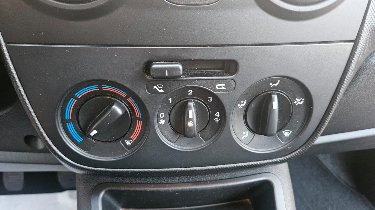 Fiat Qubo 1.4 8V 77 CV Easy