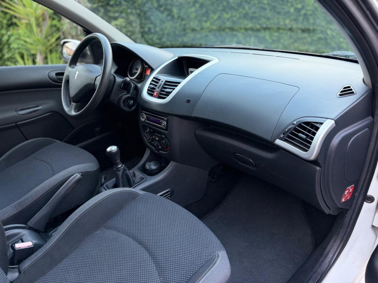 Peugeot 206 Plus 1.1 60CV 5p. ONE Line