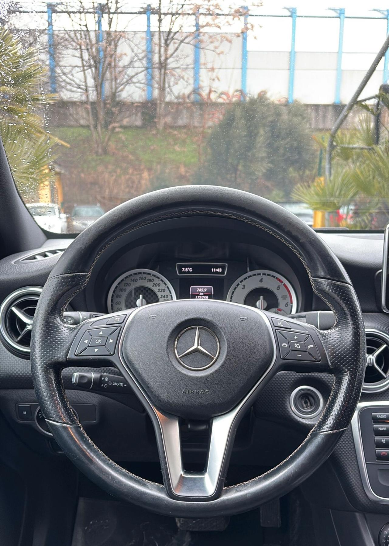 Mercedes-benz A 180 CDI Automatic Dark Night Edition