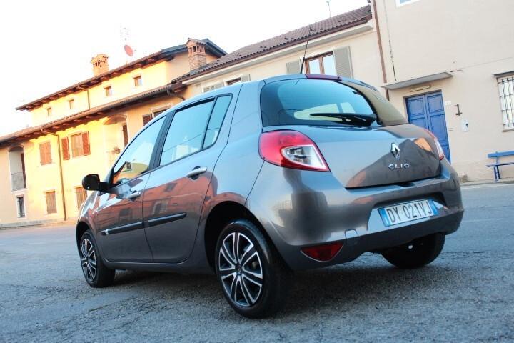 Renault Clio 1.2 5 porte Confort PACK 75.000km clima