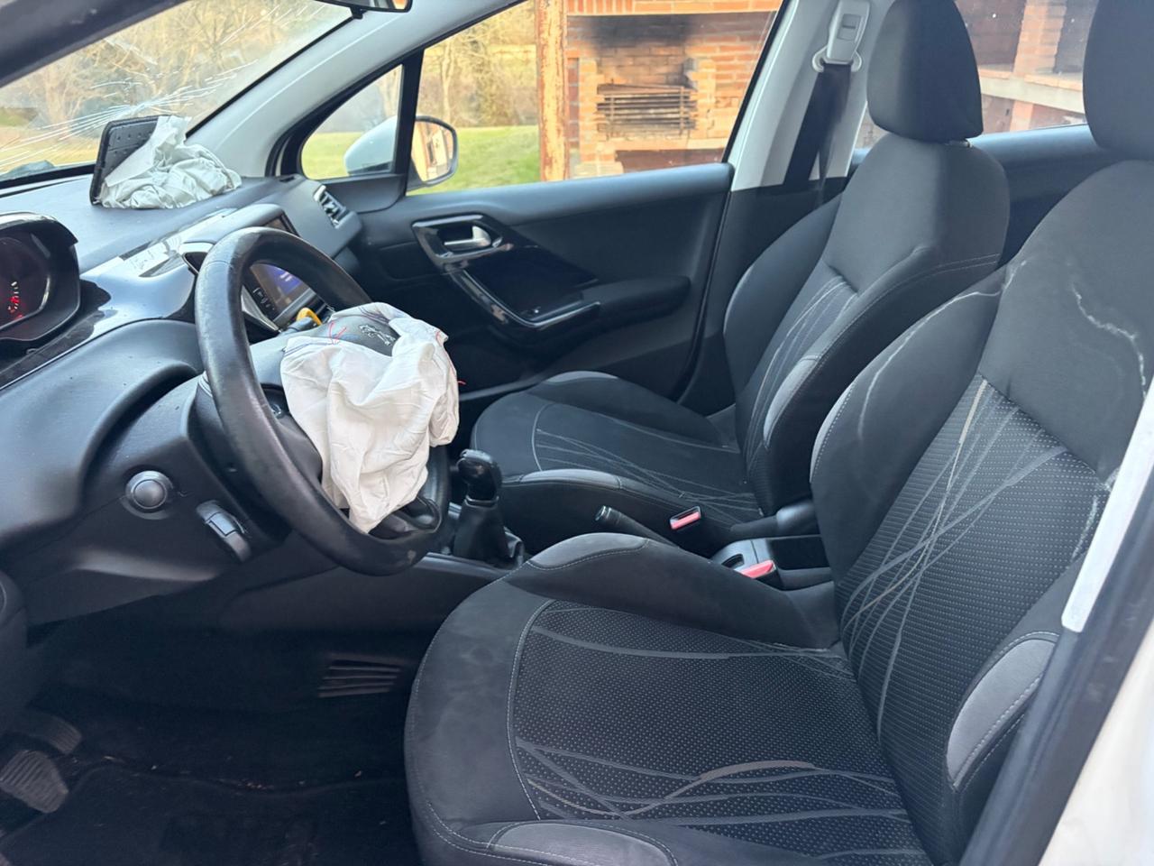 Peugeot 208 1.2 BENZINA 82 CV INCIDENTATA