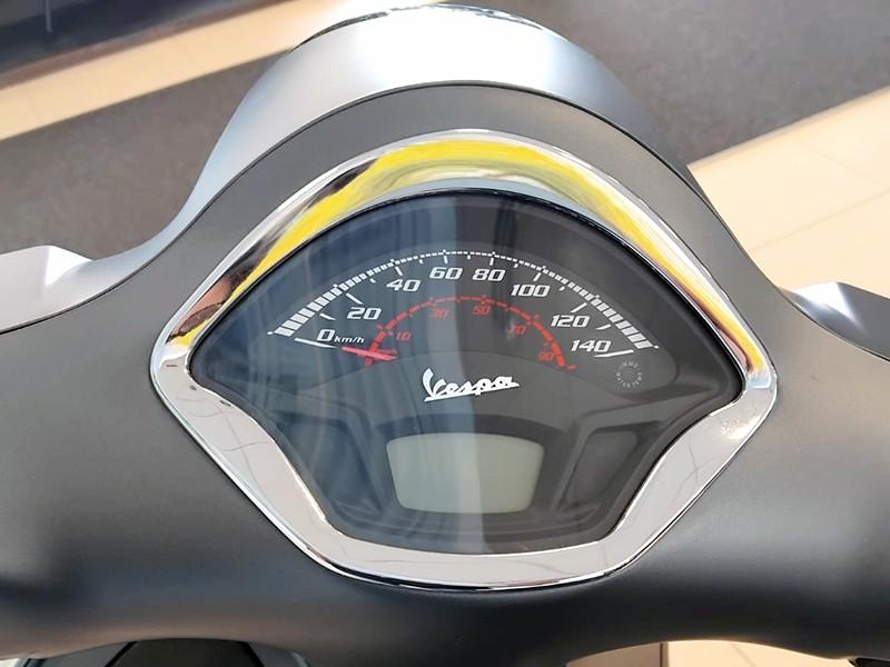 Piaggio Vespa GTS 300 Supersport HPE Abs