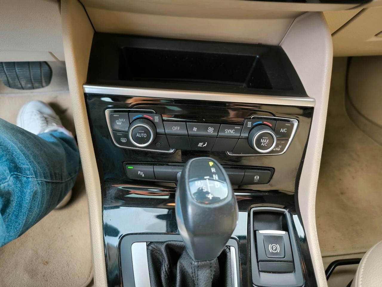 Bmw 2er Active Tourer 218i 135CV Luxury 2017 TETTO APRIBILE