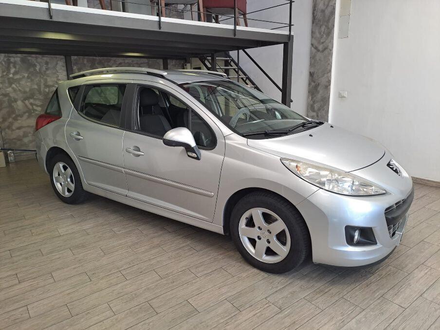 Peugeot 207 1.4 VTi 95CV SW Ciel Allure