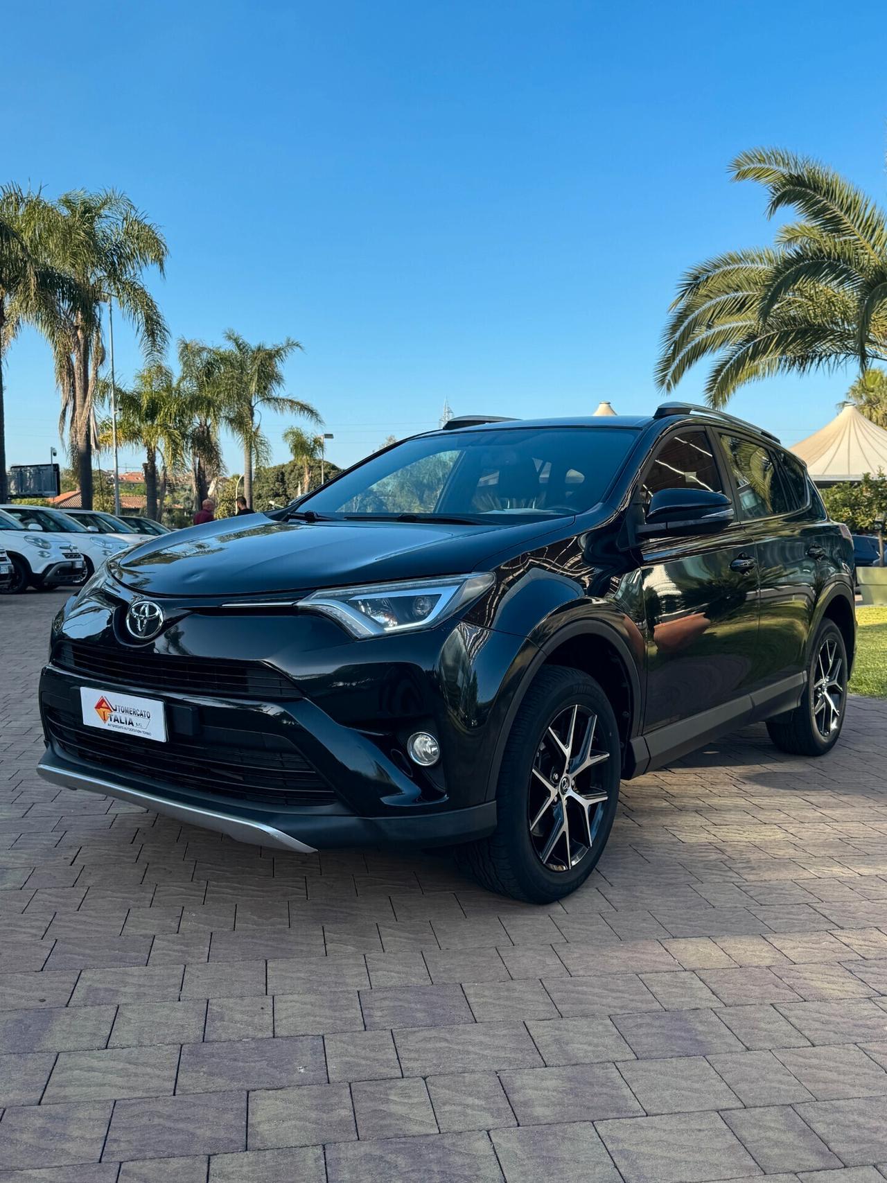 Toyota RAV 4 2.0D 2wd Lounge