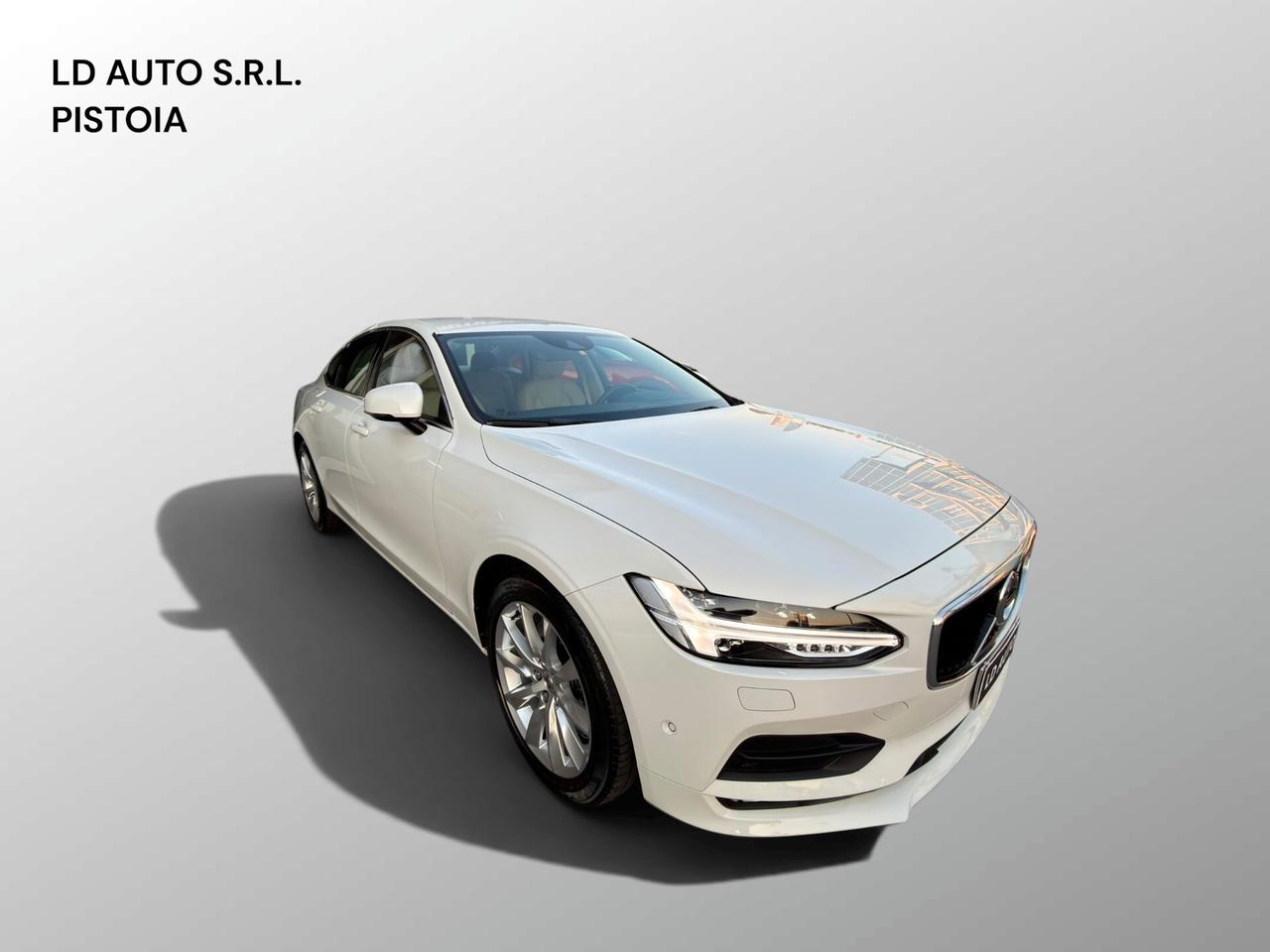 Volvo S90 D5 AWD Geartronic Momentum
