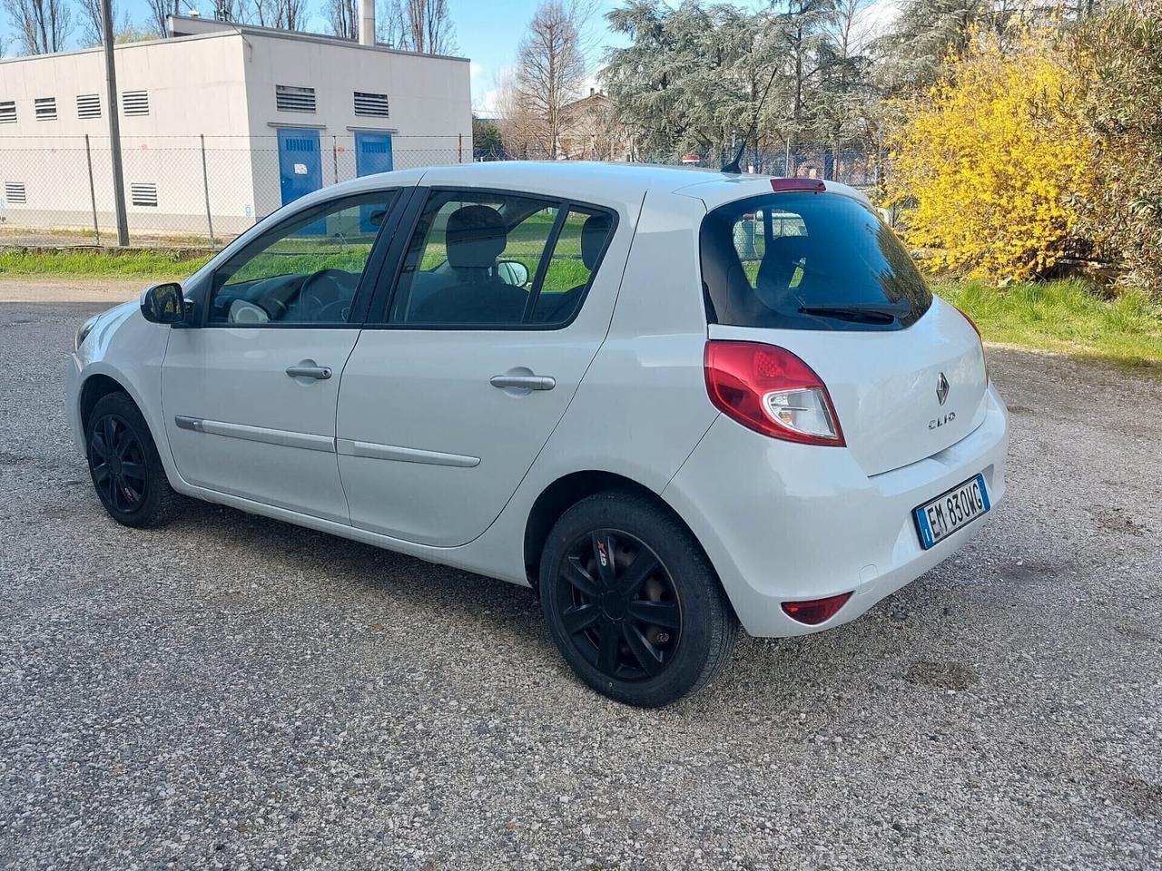 Renault Clio 1.2 16V 5 porte GPL Dynamique