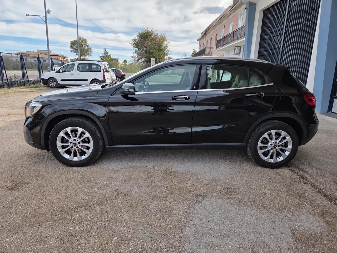 Mercedes-benz GLA 220 d Automatic 4Matic Premium