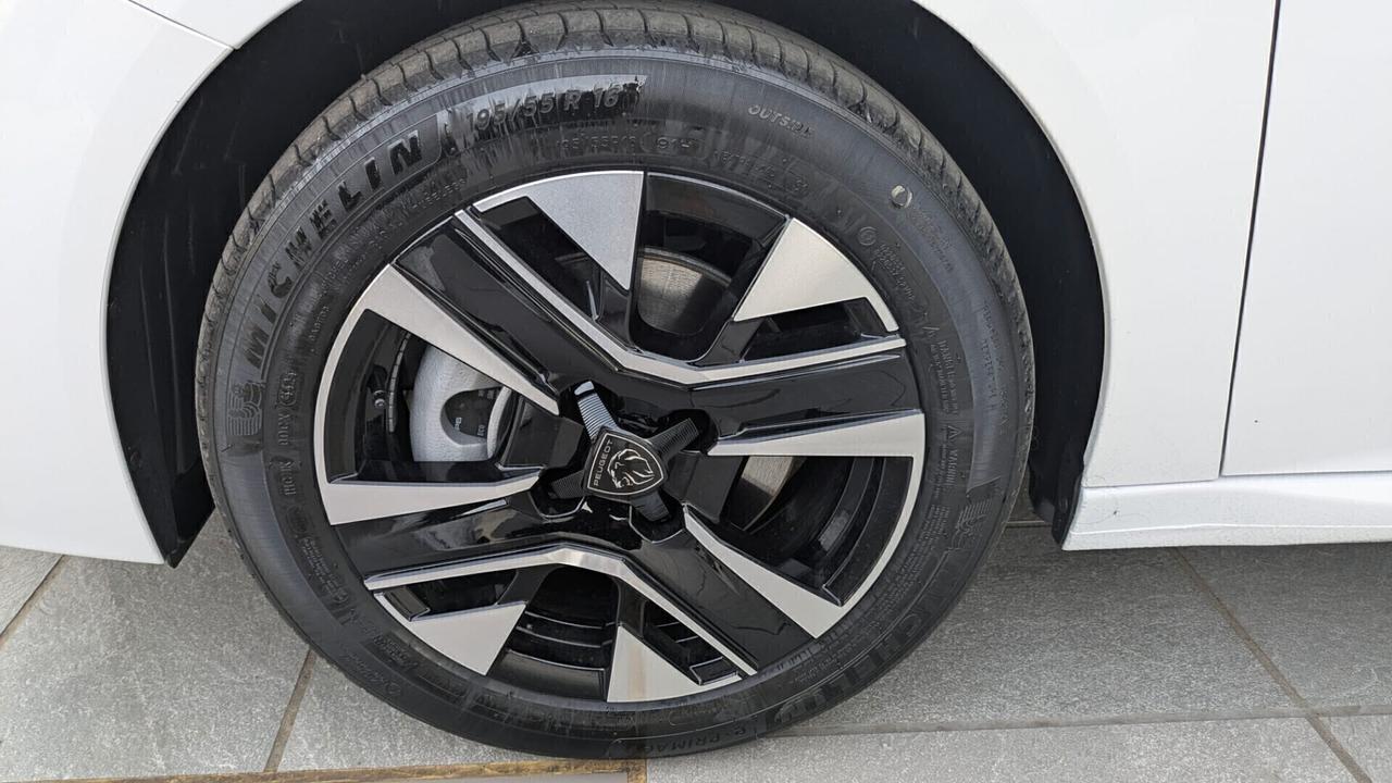 NEW Peugeot 208 EDITION NUOVO MOTORE TURBO A CATENA NO CINGHIA !!