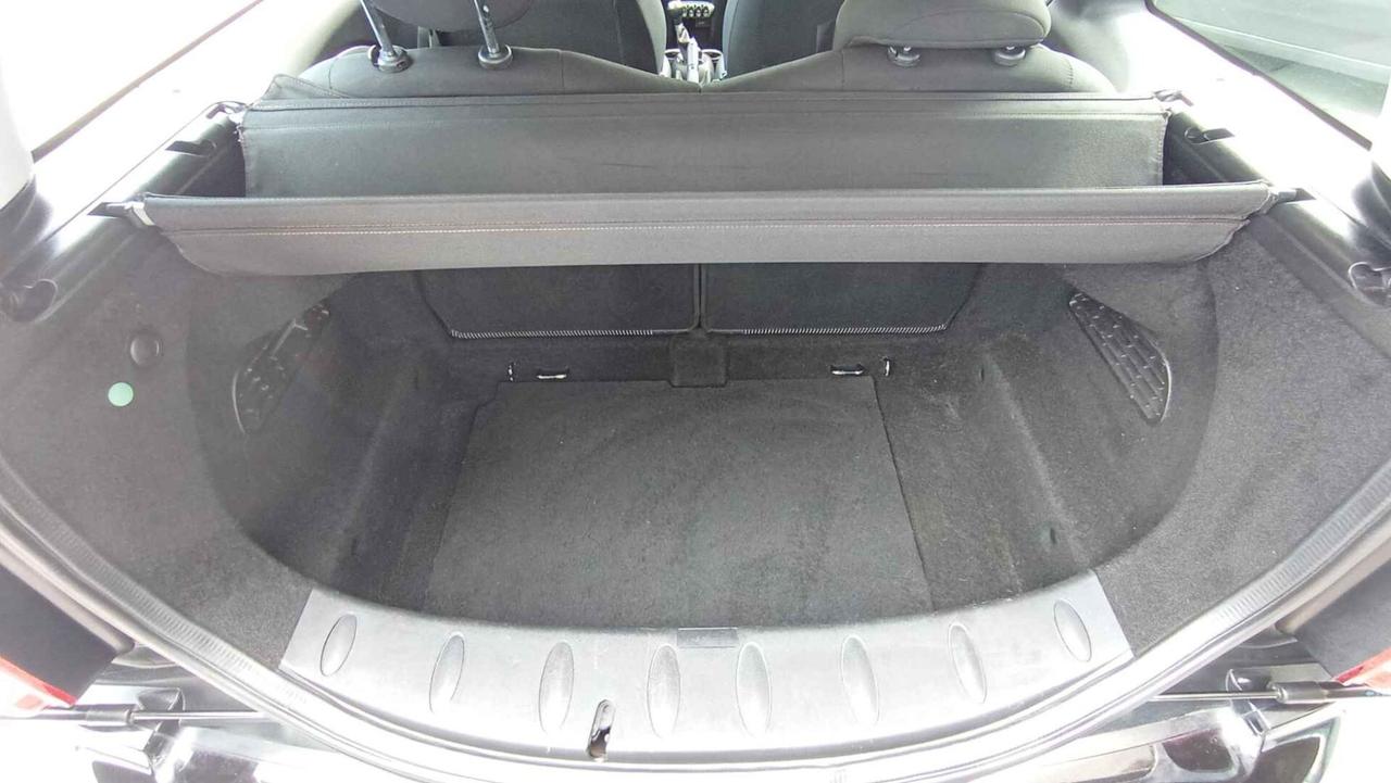 MINI COOPER D CLUBMAN 1.6 TDI - OK NEOP.