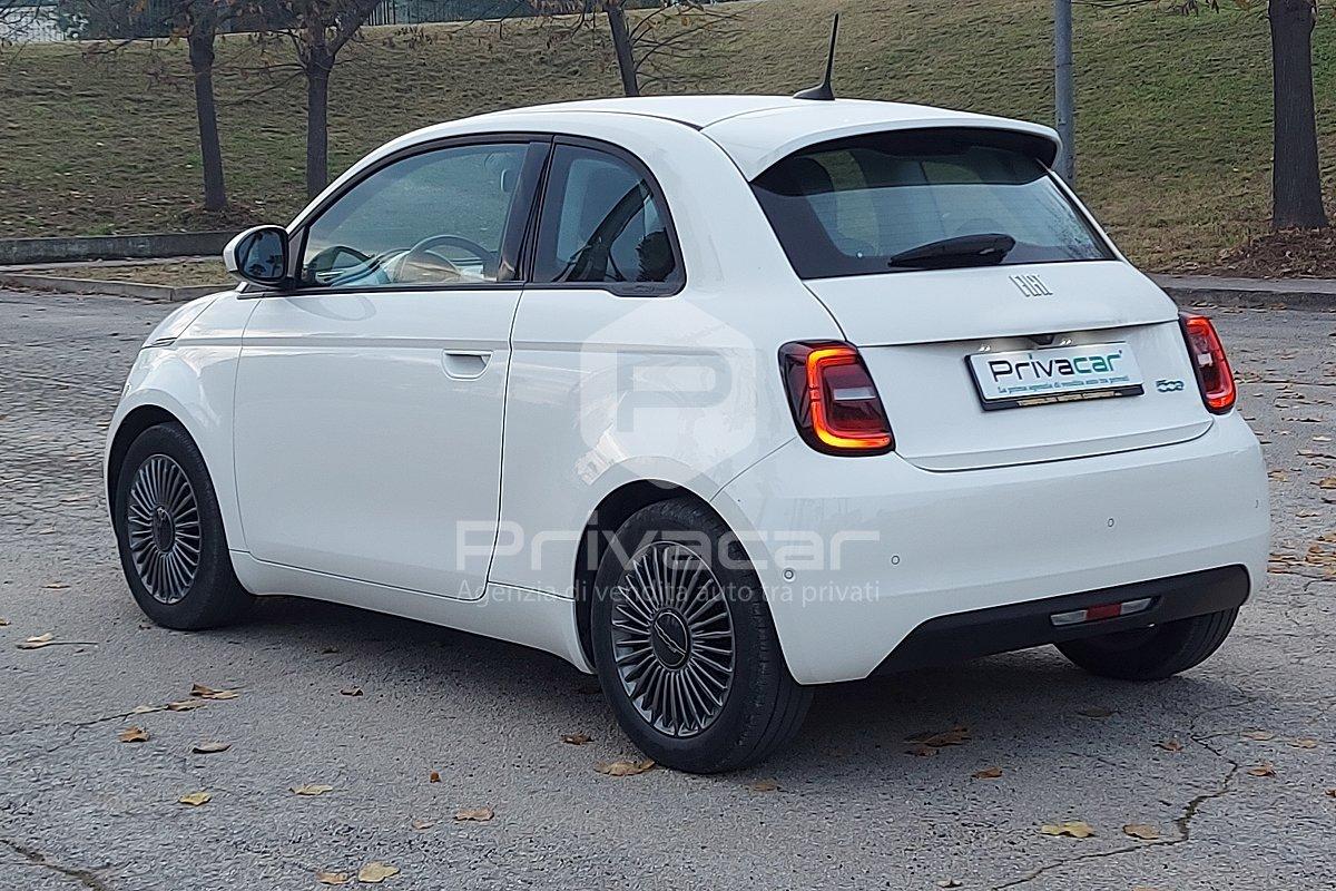 FIAT 500 Icon Berlina 42 kWh