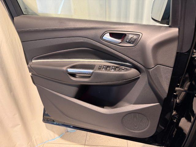 FORD Kuga 2.0 TDCI 4WD Vignale Xenon Pelle Navi