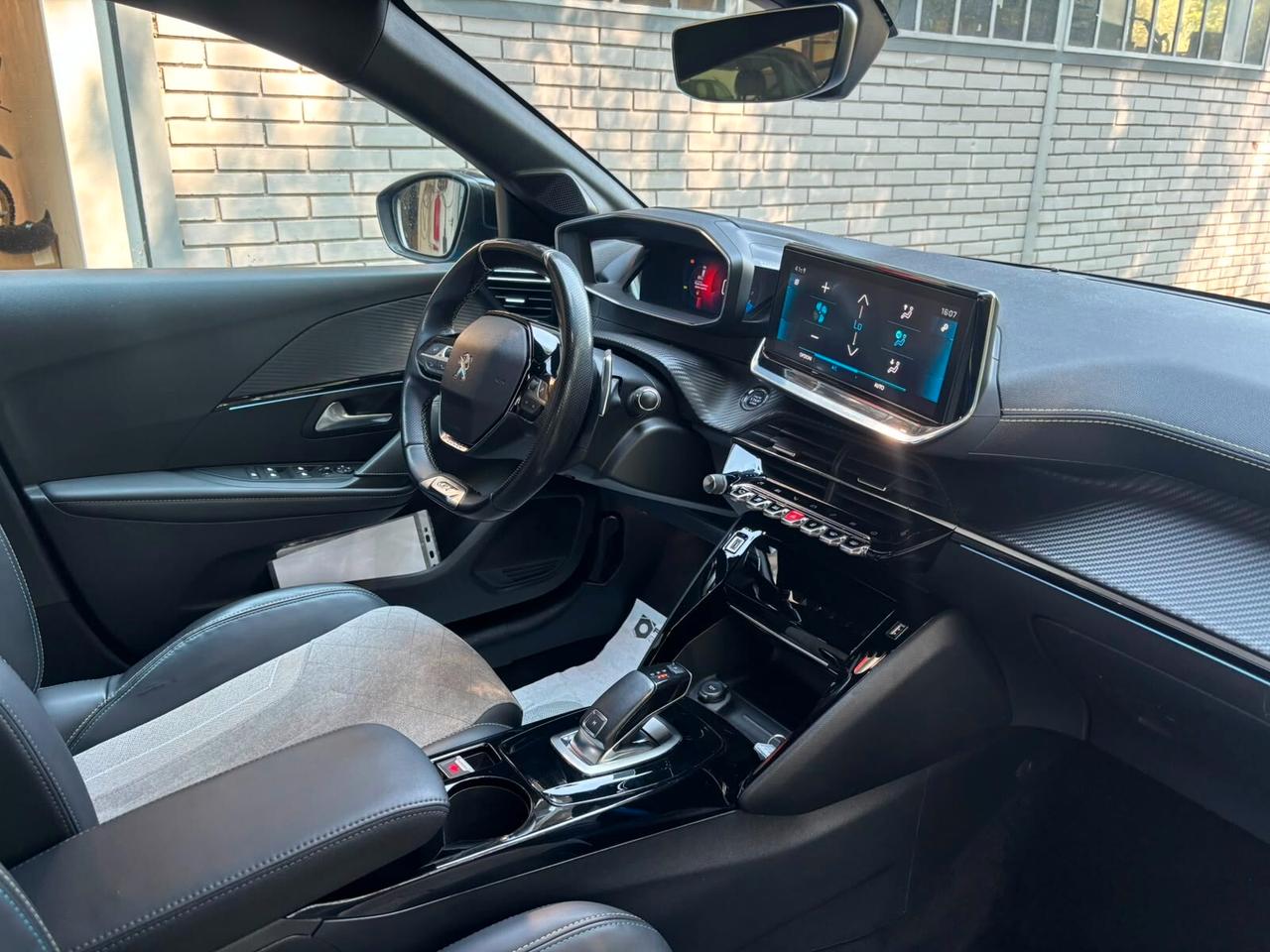 Peugeot 208 PureTech 100 Stop&Start EAT8 5 porte GT Line