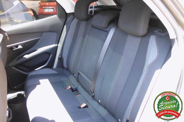 PEUGEOT 3008 BlueHDi 130 S&S EAT8 Business